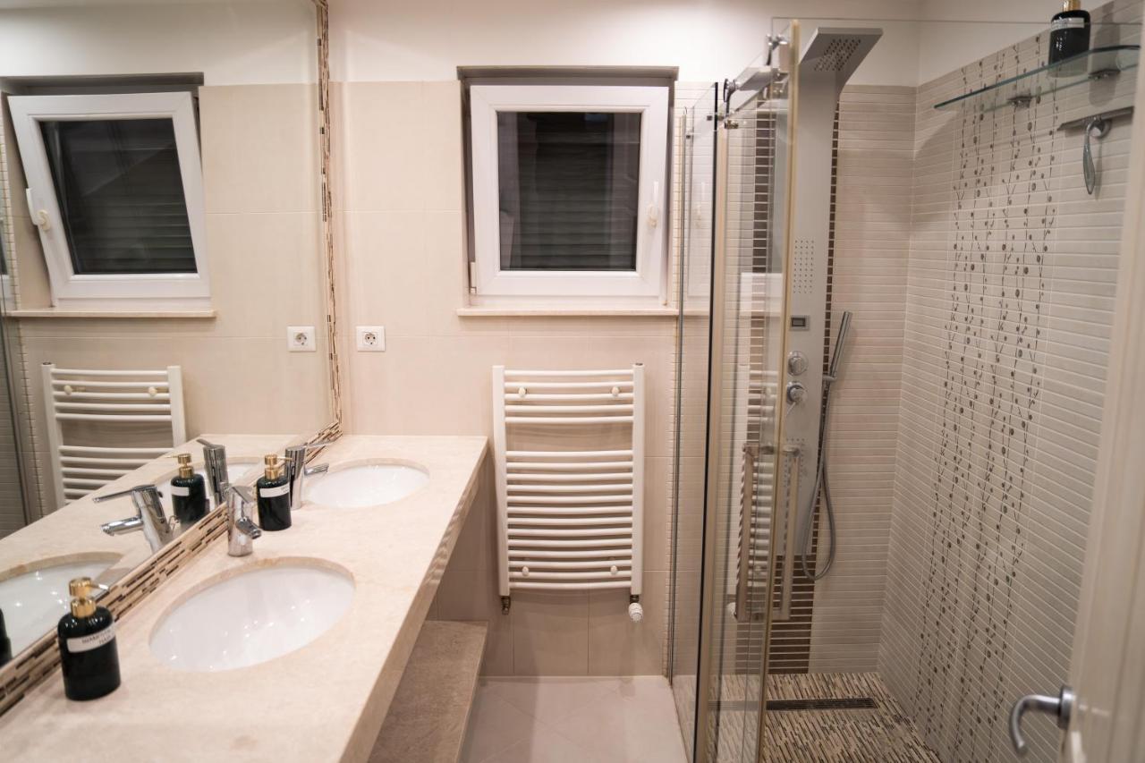 Ultracentral Golden Apartament 1 Сучава Екстер'єр фото