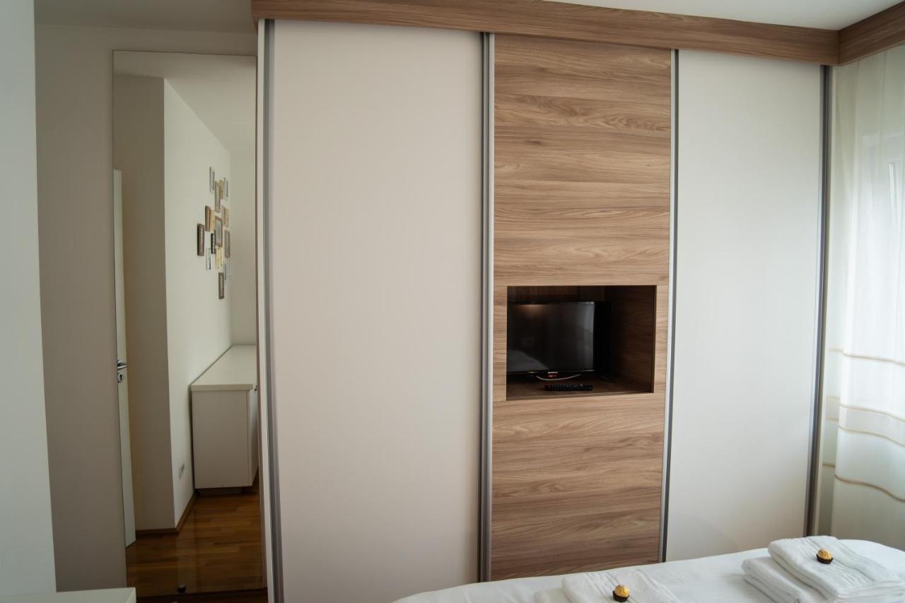 Ultracentral Golden Apartament 1 Сучава Екстер'єр фото